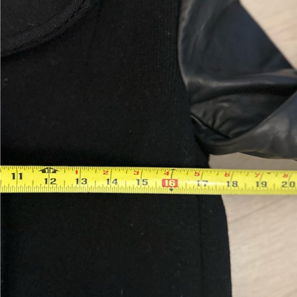 SOÏA & KYO Women’s Size Medium Black Wool Hooded Coat with Lamb Leather Sleeves - Picture 14 of 14